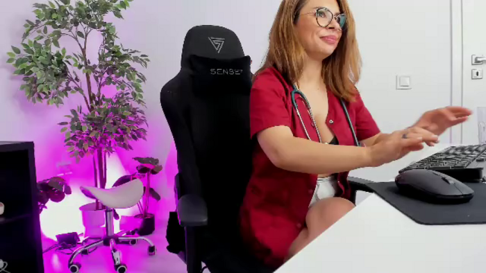 larissa-simson