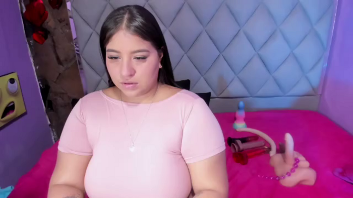 luisana-boobs