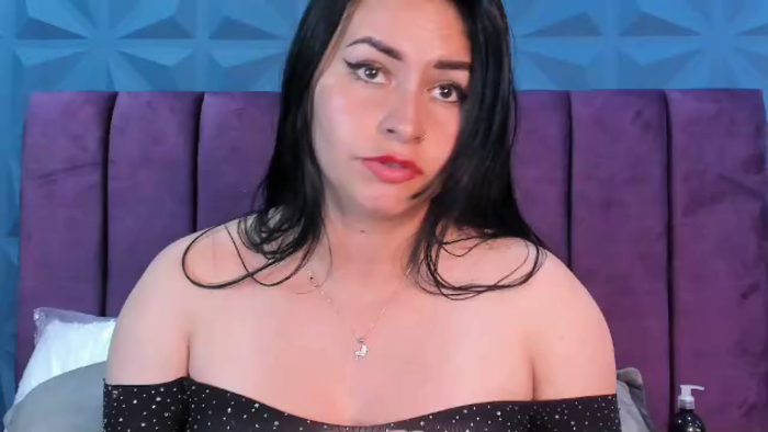 nicole-jonss