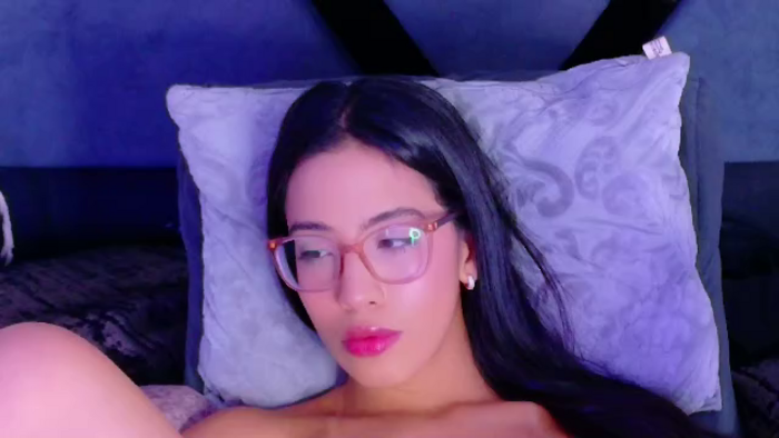 kylie-whitee