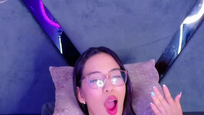 kylie-whitee