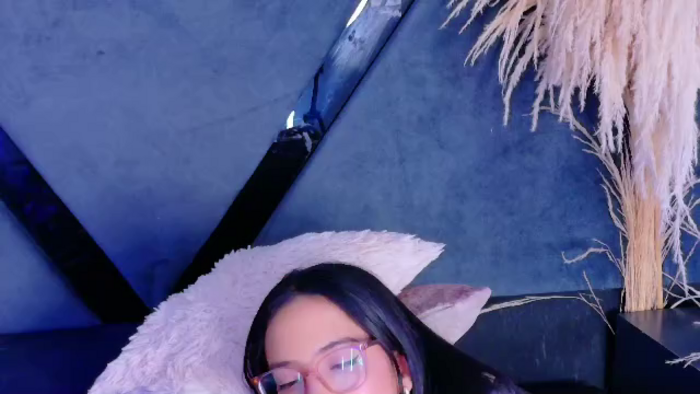 kylie-whitee