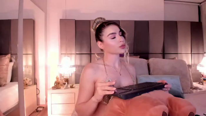 mia-klein