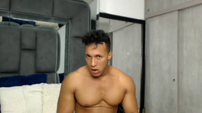 mat-strong