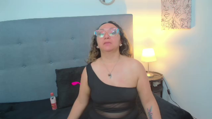 leyla-smith