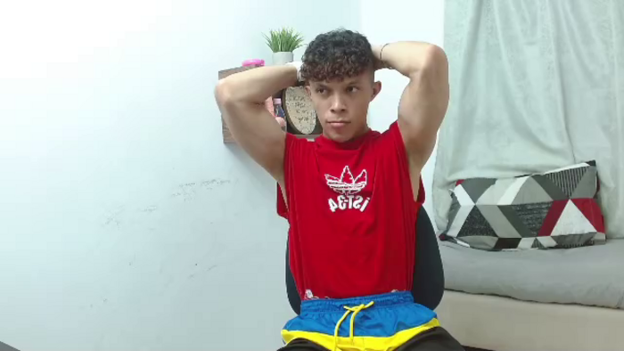 lucas-luxx