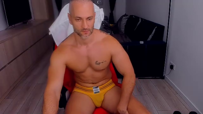 trent-macho