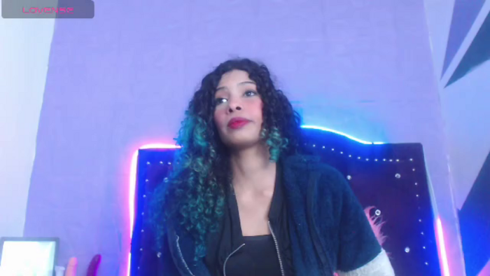 petite-ariana