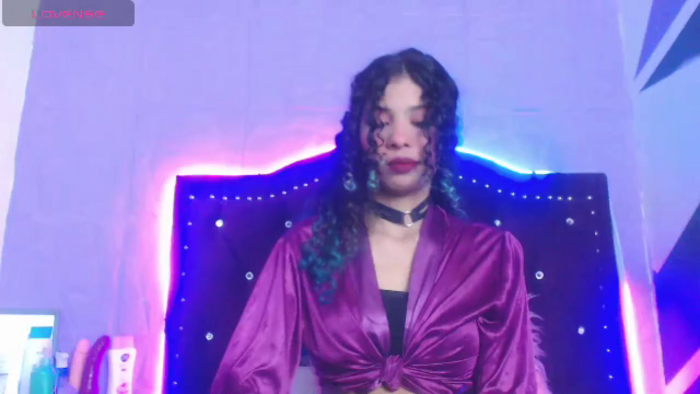 petite-ariana