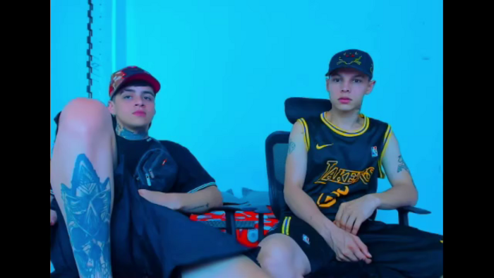 maxx-williamm-and-john-sally
