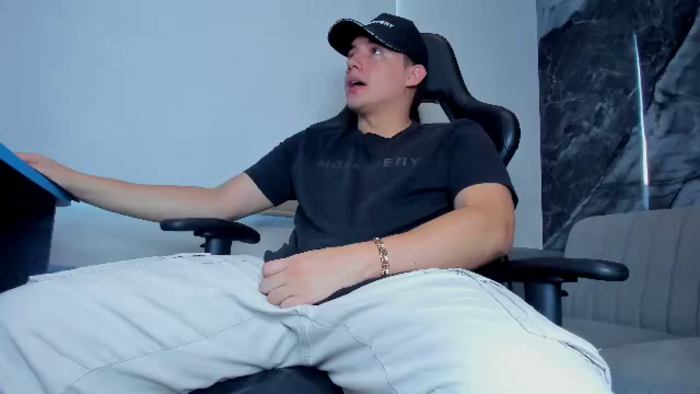 max-corner
