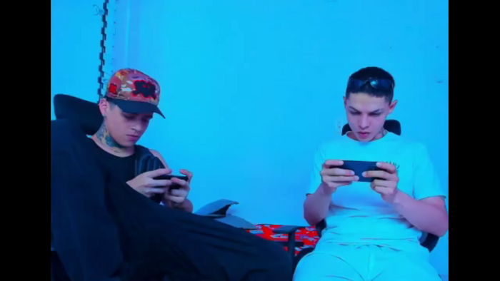 maxx-williamm-and-john-sally