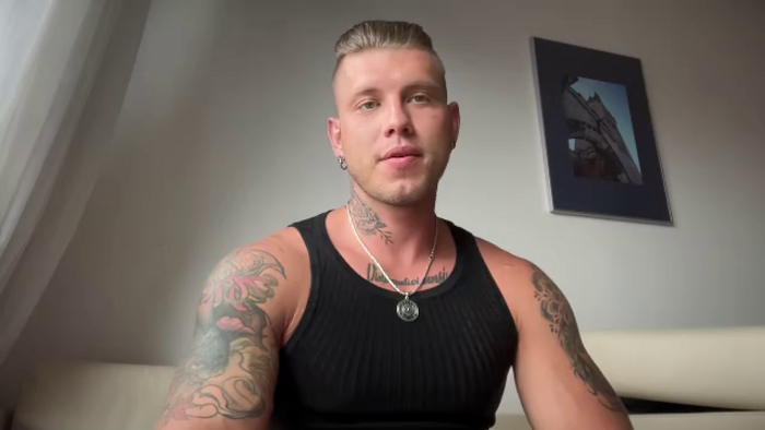 richie-grey