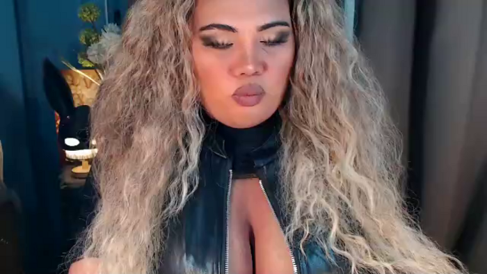neomie-thompson
