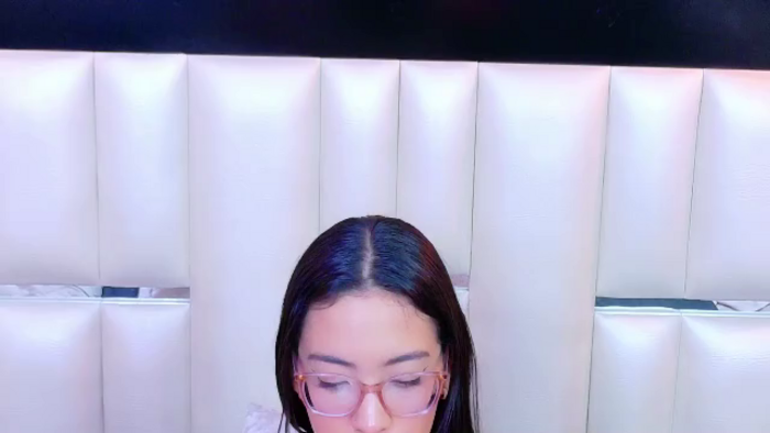 kylie-whitee