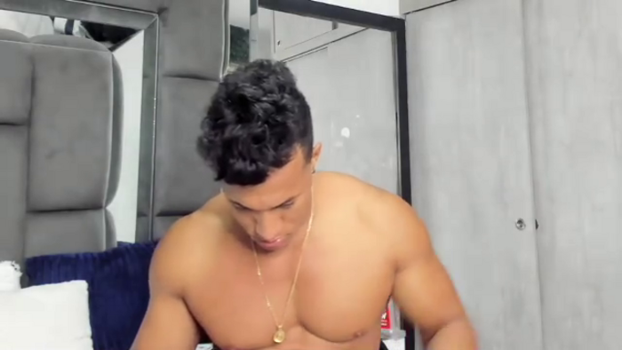 mat-strong