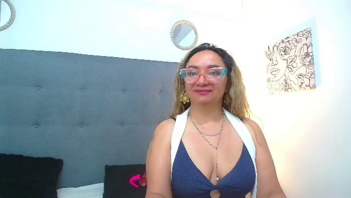 leyla-smith