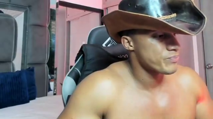 mat-strong