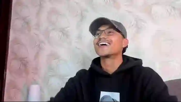 2025/08/03/flirt4free-val-halla-07-37-43