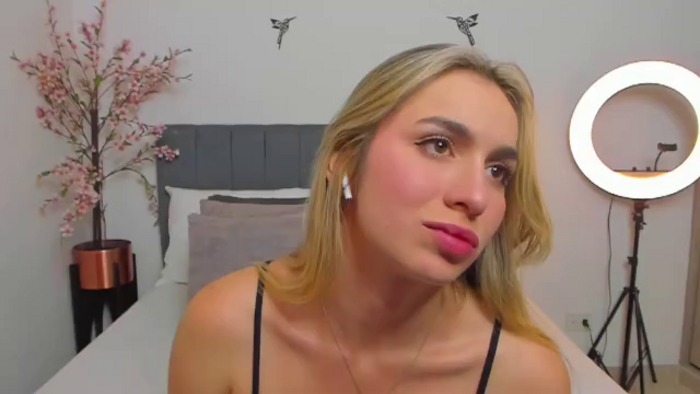 sarah-roux