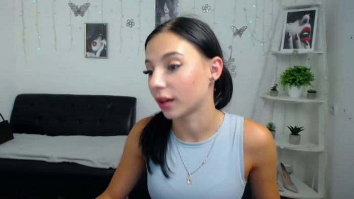 olivia-foxxy