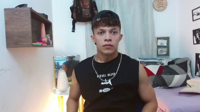 lucas-luxx