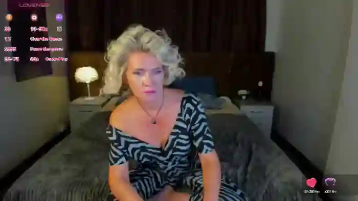 2025/08/06/flirt4free-luna-lewiss-09-57-56
