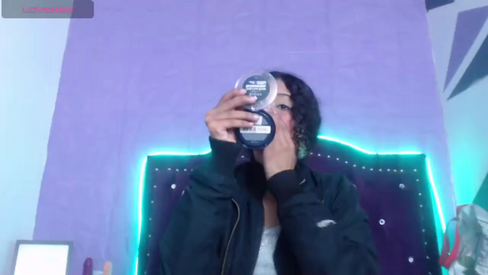 petite-ariana
