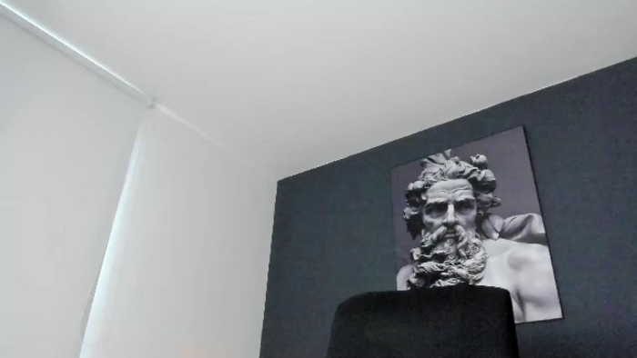 simon-leon