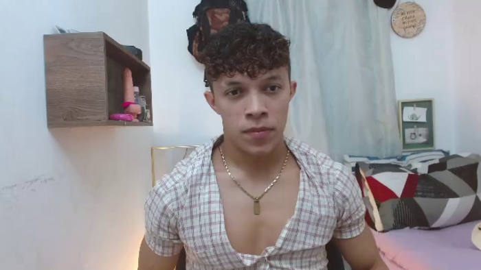 lucas-luxx