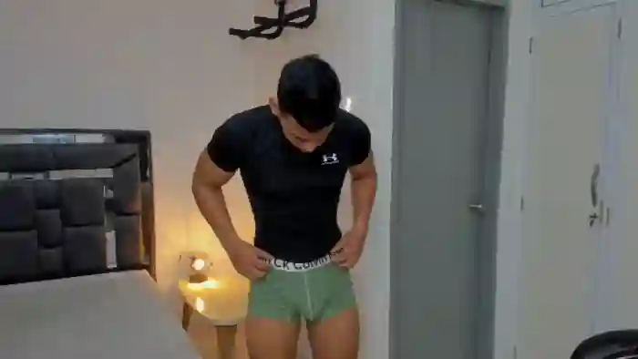 2025/08/07/flirt4free-stefan-lennox-11-54-38