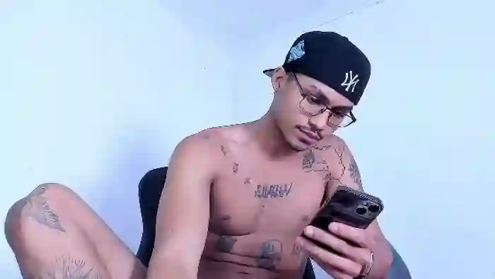 2025/08/07/flirt4free-val-halla-08-40-53