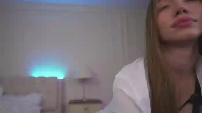 2025/08/08/flirt4free-helena-jae-00-07-31