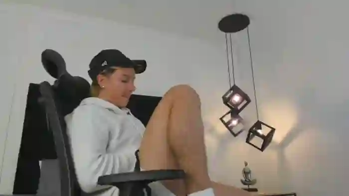 2025/08/08/flirt4free-nico-bellini-12-52-04