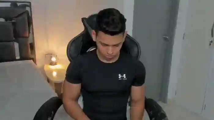 2025/08/10/flirt4free-stefan-lennox-17-34-12