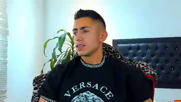 2025/08/12/flirt4free-zach-price-13-13-36