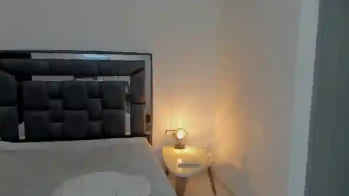 2025/08/13/flirt4free-stefan-lennox-11-01-01