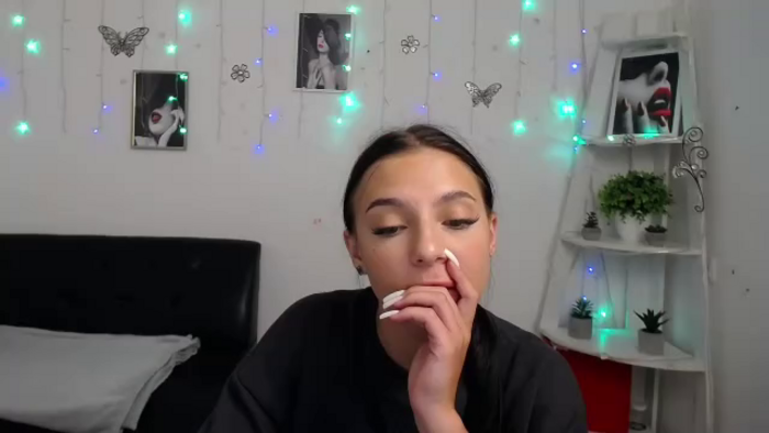 olivia-foxxy