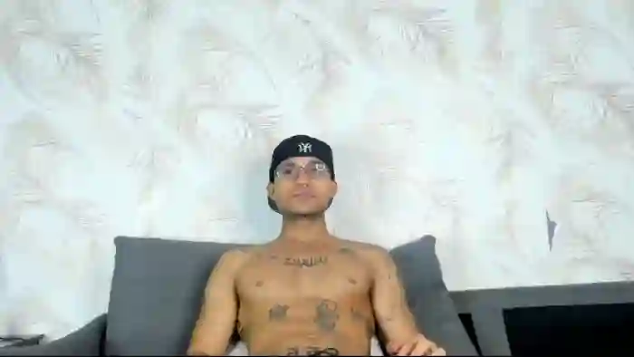 2025/08/14/flirt4free-val-halla-20-06-03