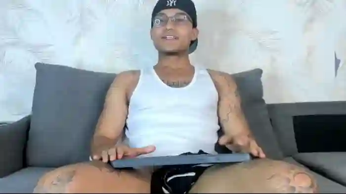 2025/08/14/flirt4free-val-halla-23-44-28