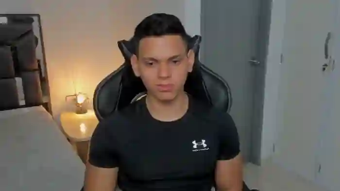 2025/08/15/flirt4free-stefan-lennox-17-41-51