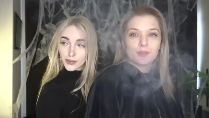 mae-beddingfield-and-sara-mauri
