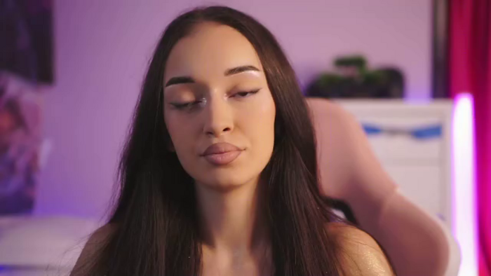 zyra-satin