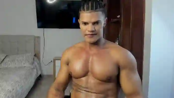 2025/08/18/flirt4free-tyga-fit-15-53-01