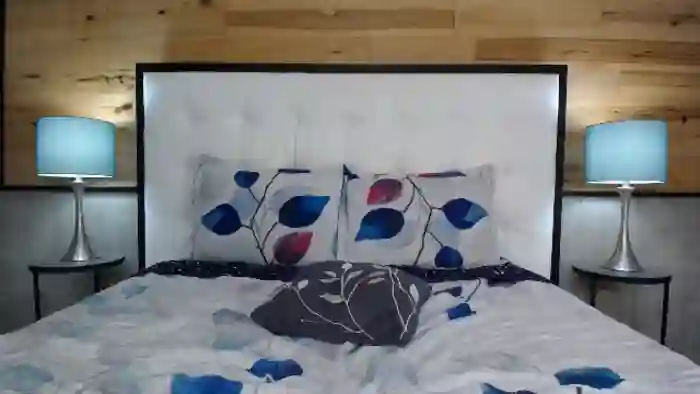 2025/08/19/flirt4free-sophia-moore-03-43-20