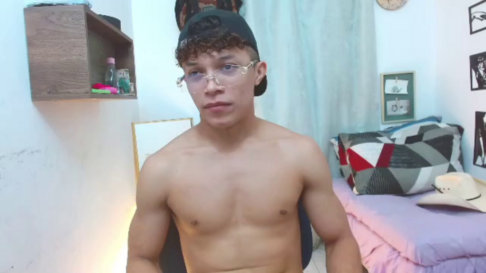 lucas-luxx