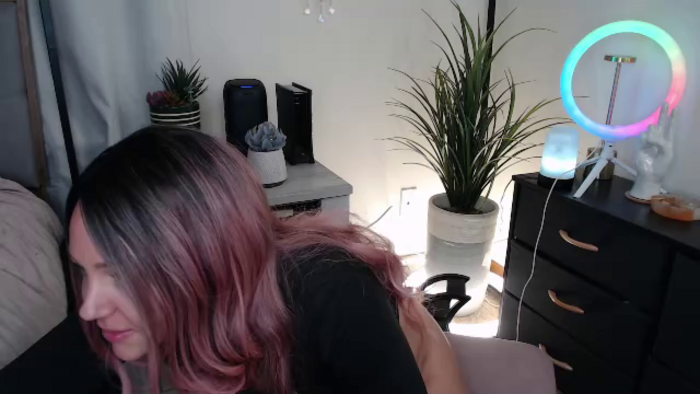 josie-hole