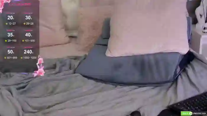 2025/08/22/flirt4free-emma-daviss-10-32-22