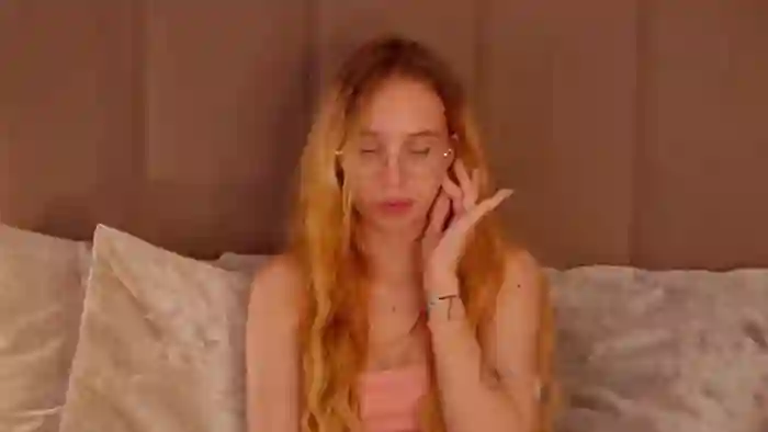 2025/08/22/flirt4free-lina-lewitt-01-56-14