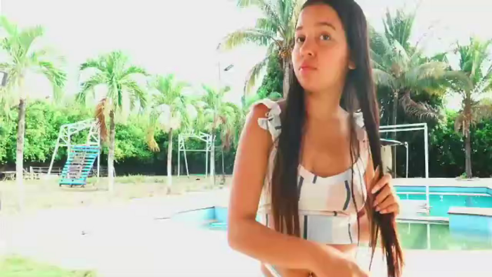 mansion-girls